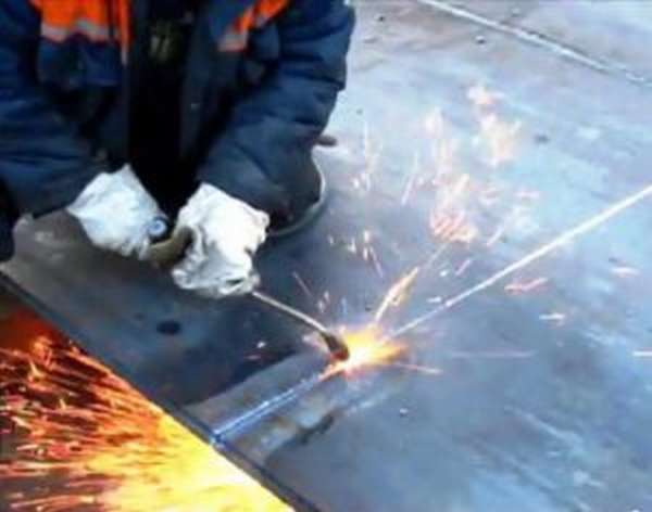 Как осуществлять резку металла газовым резаком: оборудование