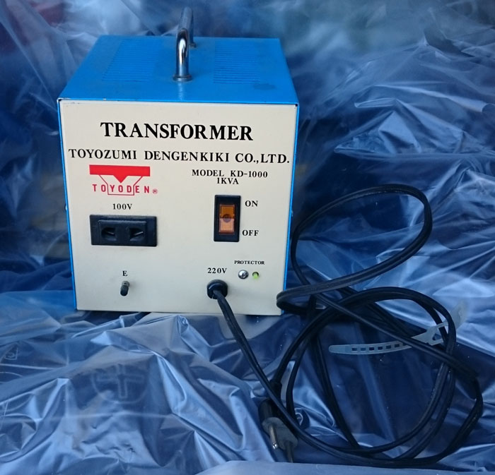 Понижающий трансформатор 220 на 12 вольт: особенности выбора и самостоятельного изготовления